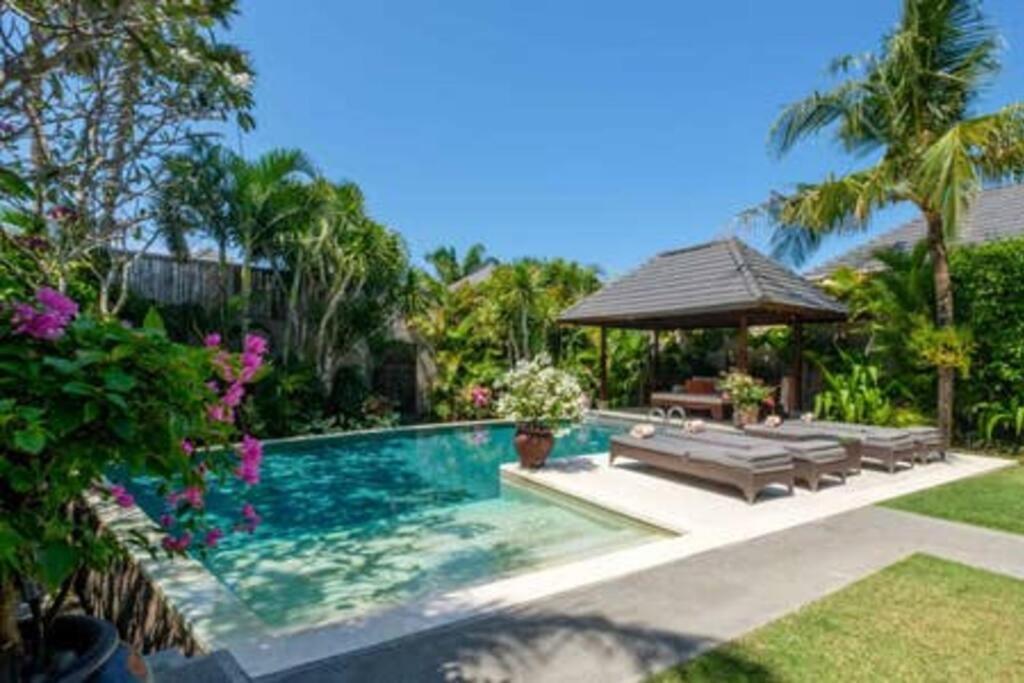 Kejora Beachfront Estate Sanur -Stunning Villa Eleven Екстер'єр фото