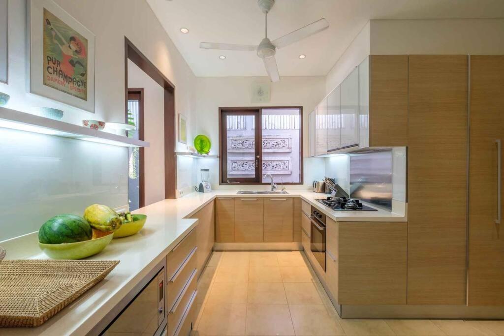 Kejora Beachfront Estate Sanur -Stunning Villa Eleven Екстер'єр фото