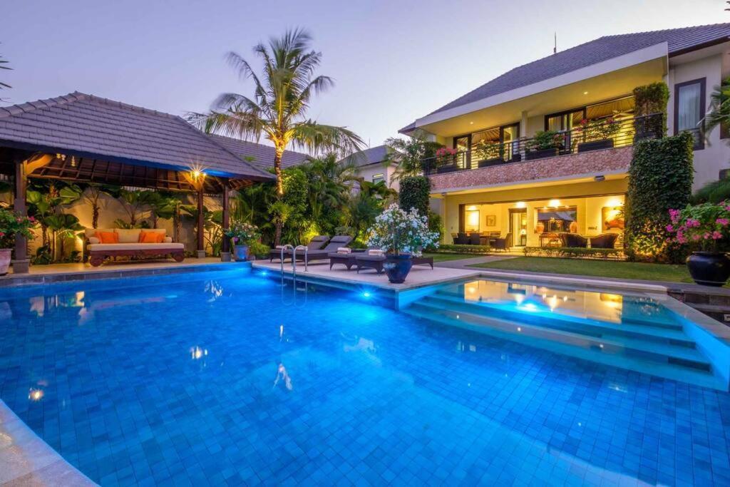 Kejora Beachfront Estate Sanur -Stunning Villa Eleven Екстер'єр фото