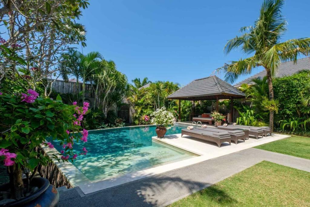 Kejora Beachfront Estate Sanur -Stunning Villa Eleven Екстер'єр фото